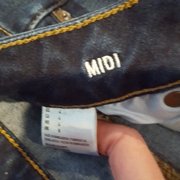 Jean Shorts - Picture 4 of 4